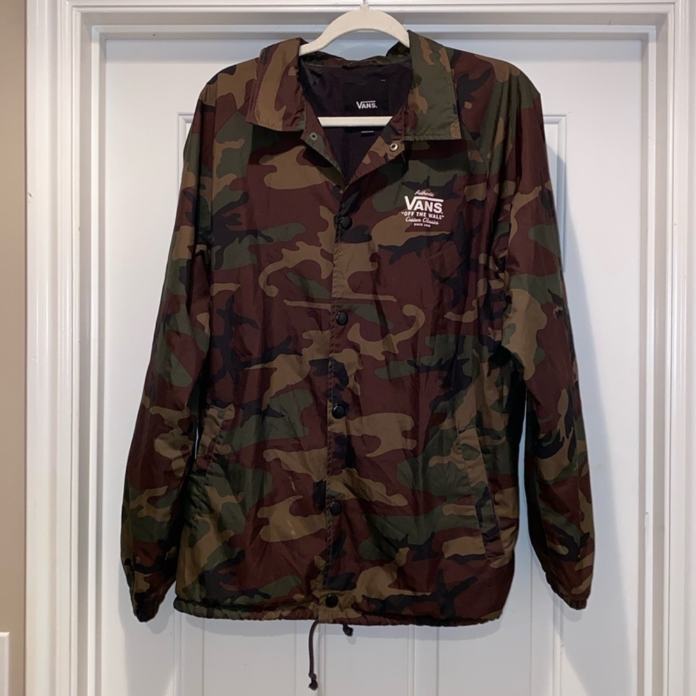 Van’s Camo Rain Jacket. Size Large